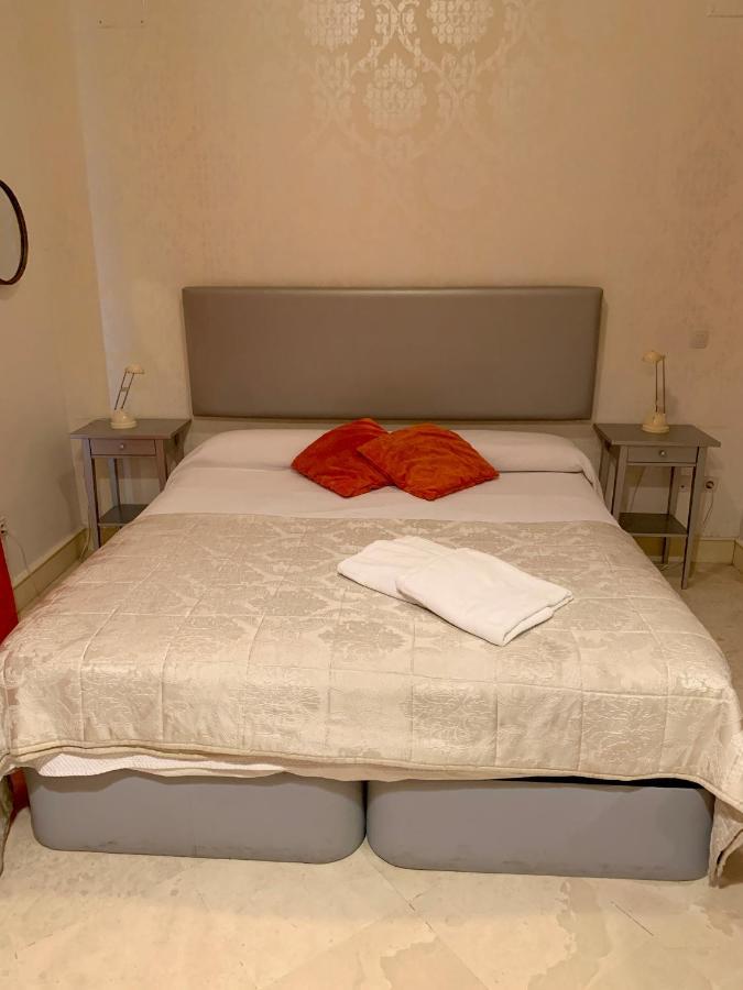 Apartament Singular Peral Sewilla Zewnętrze zdjęcie