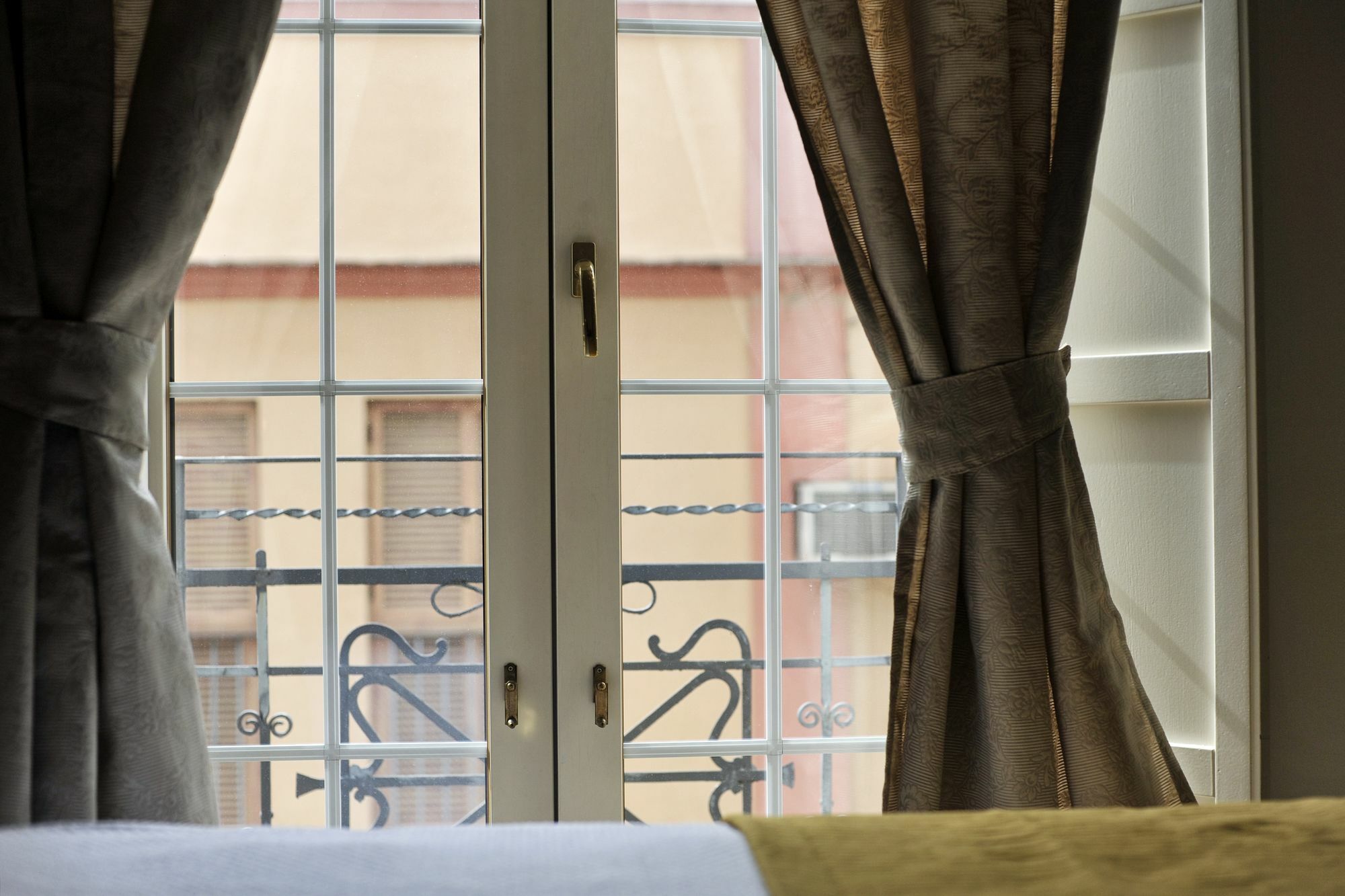 Apartament Singular Peral Sewilla Zewnętrze zdjęcie